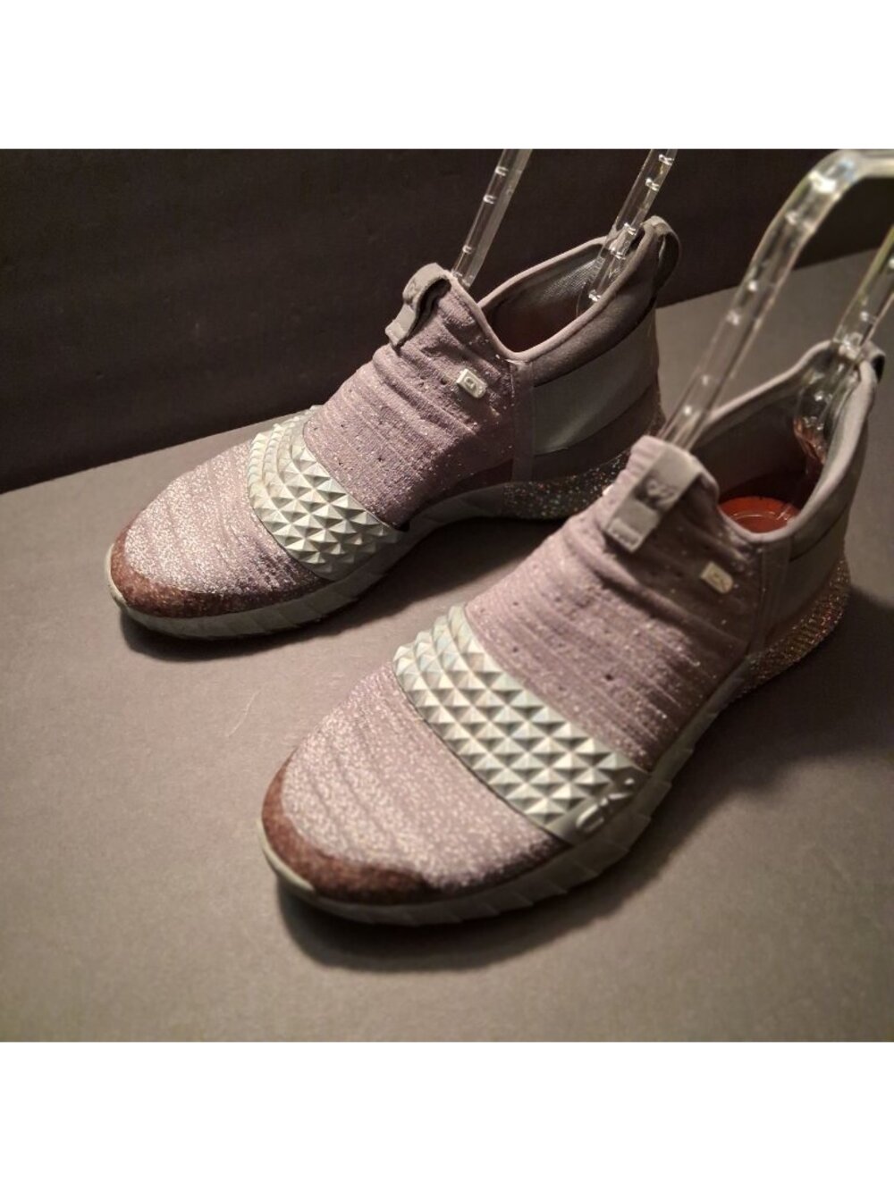 Under Armour Mens Slip-On Sneakers Size 11 Grey Textured Upper With Glitter Sole
